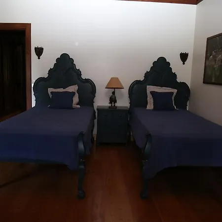 Quinta Dos Castanheiros Bed & Breakfast *