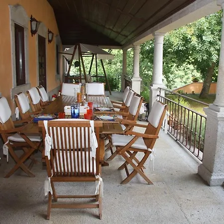 Quinta Dos Castanheiros Couette-café