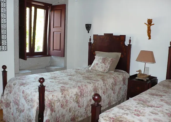 Quinta Dos Castanheiros לינה וארוחת בוקר *